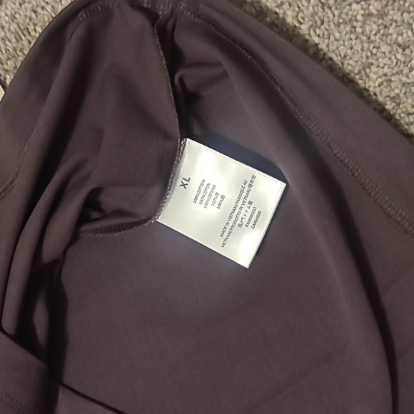 Essentials - Fear of God - T-Shirt Brown Size XL NWT - Picture 4 of 5